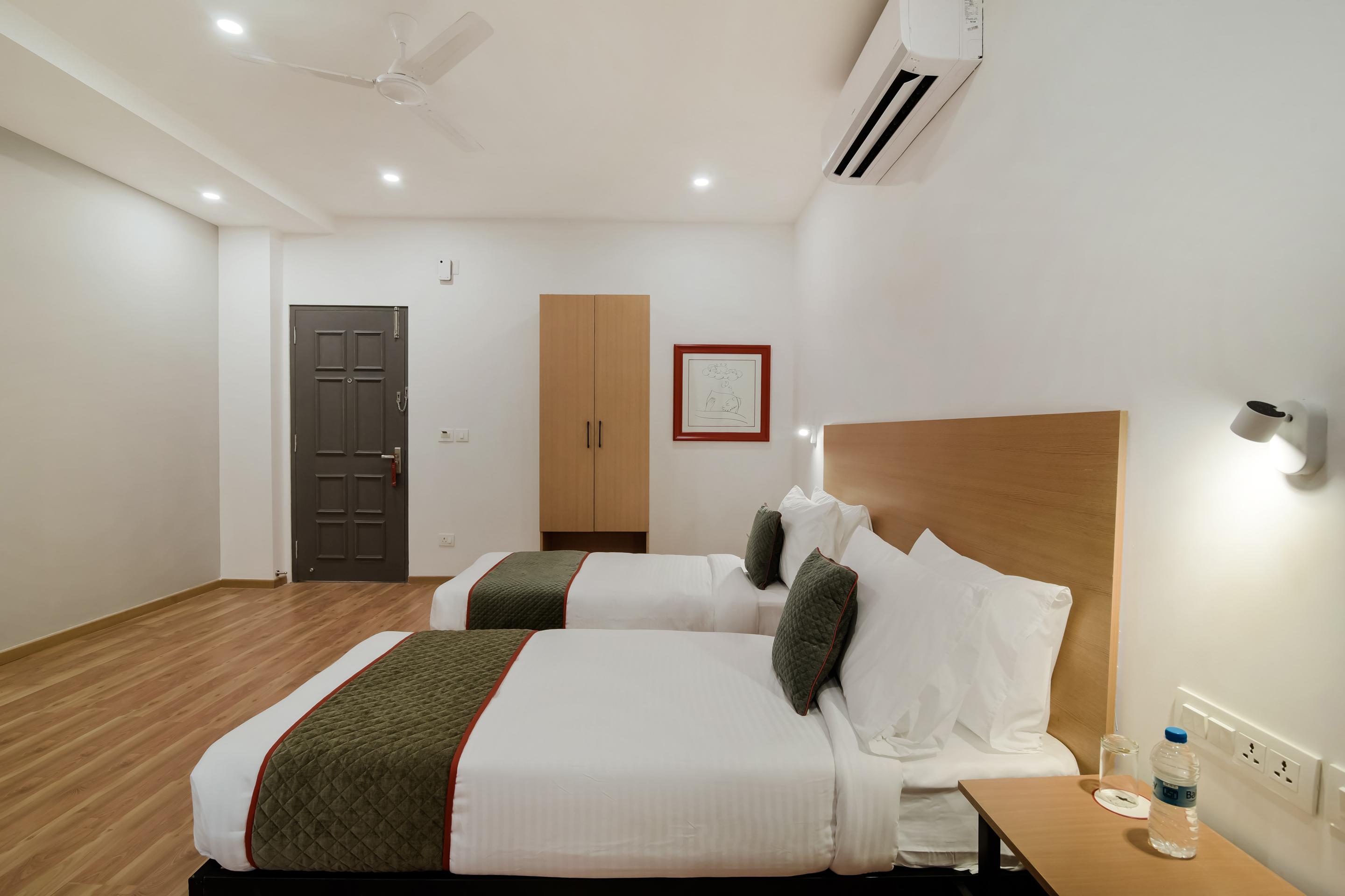 Hotel Oyo Townhouse 091 Nungambakkam Chennai Exterior foto