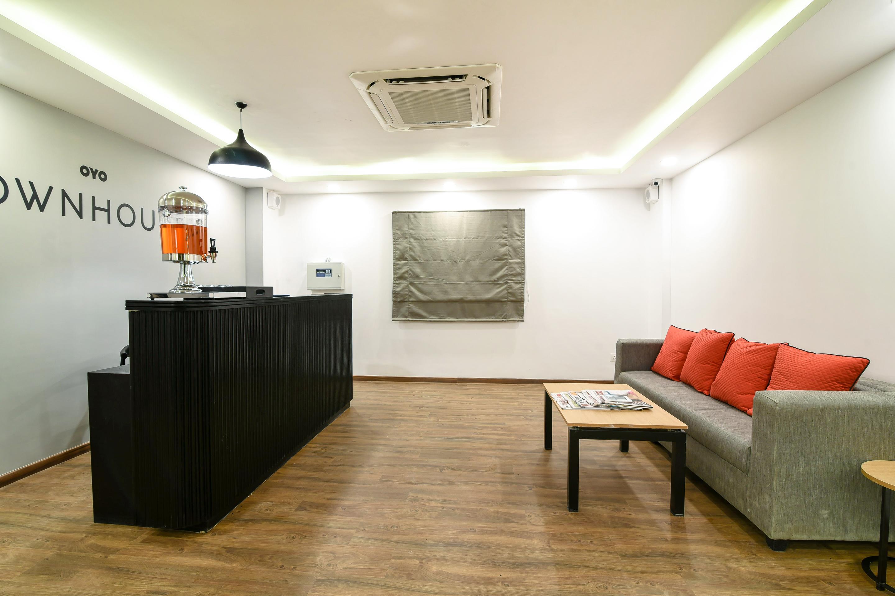 Hotel Oyo Townhouse 091 Nungambakkam Chennai Exterior foto